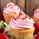 Strawberry Crunch Cupcakes